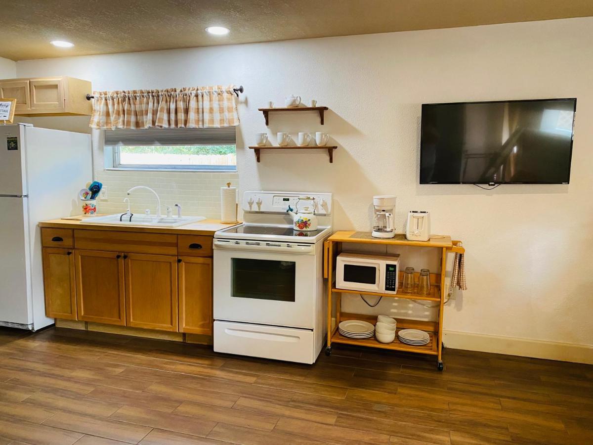 Chic Cozy Country Cot Apartment Лейк Плесид Екстериор снимка